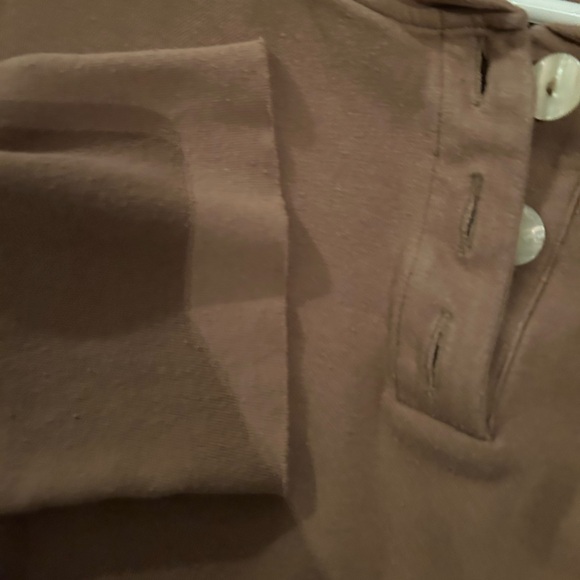 Cropped three button shirt - Picture 3 of 5